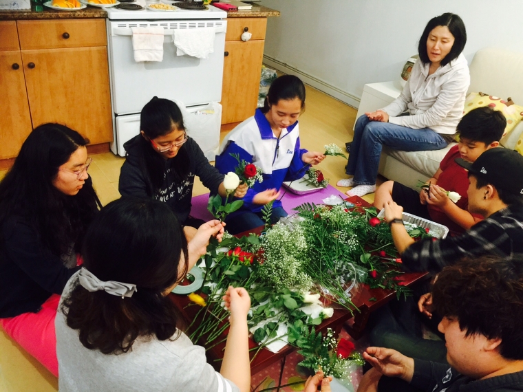 image5.JPG : 2016' 어머니 주일 꽃 만들기